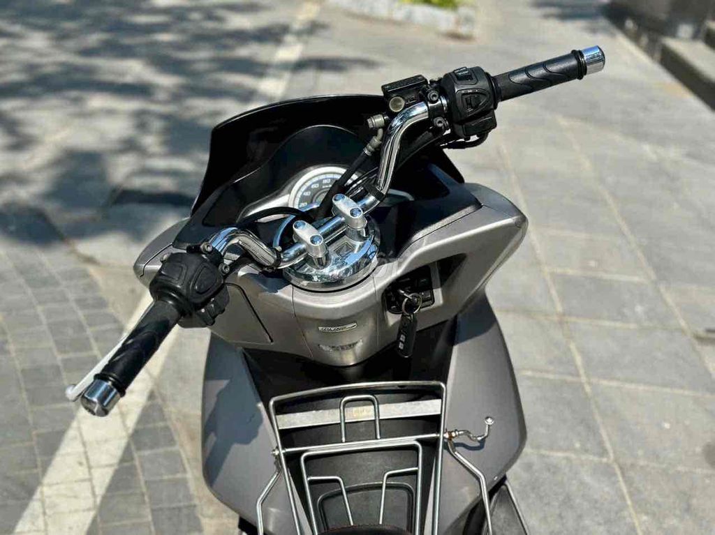 Honda Pcx đèn led chất lượng cao sử dụng ít 29AH. Mua bán Xe máy tại Quận Ba Đình Hà Nội được đăng bởi Xe Máy Nam Thi hình 4