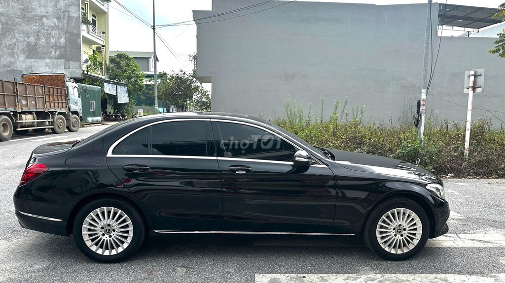 Merc c250 sản xuất 2015