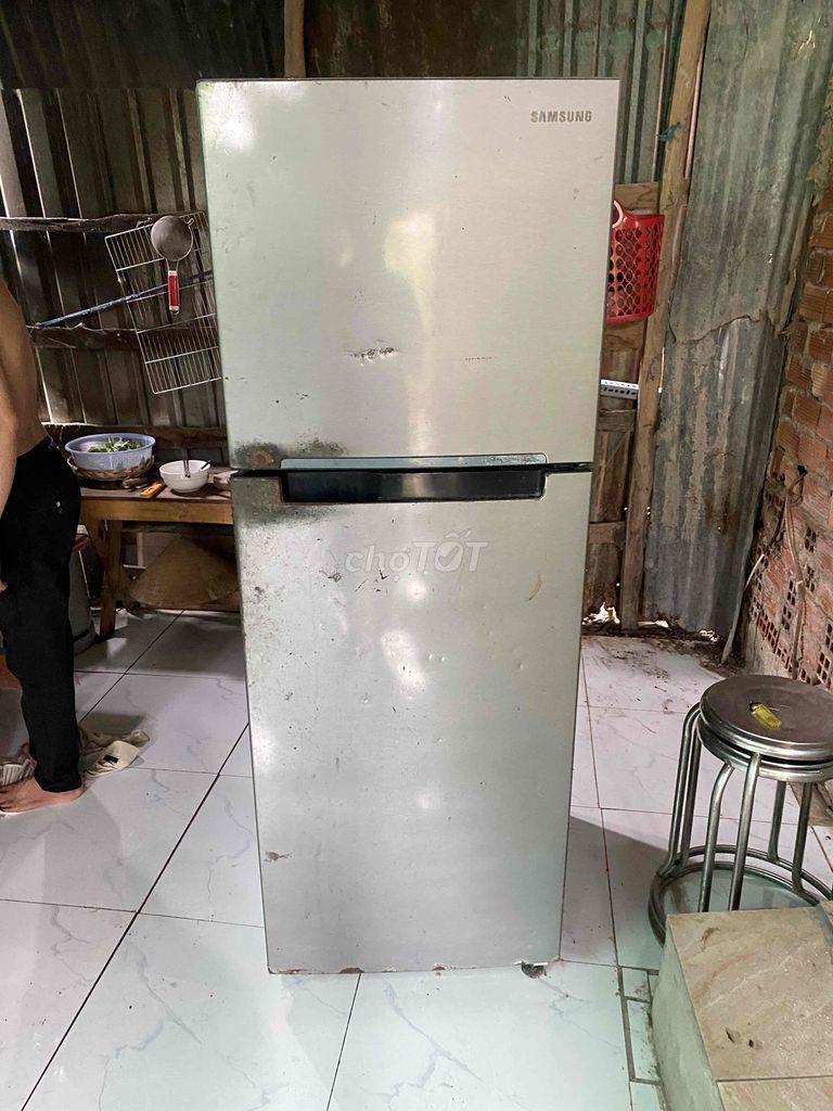 Tủ lạnh Samsung inverter 234 L. Mua bán Tủ lạnh tại Huyện Tam Bình Vĩnh Long được đăng bởi Nguyễn Văn Thuận hình 1