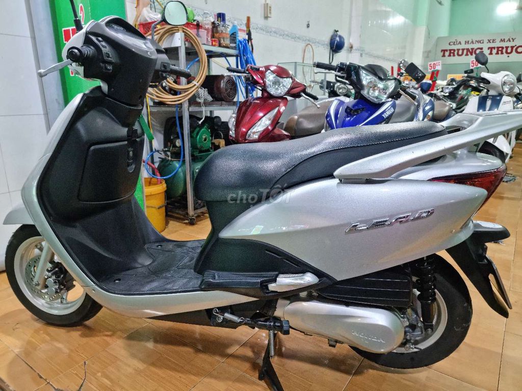 Honda Lead màu Bạc. Mua bán Xe máy tại Quận Ninh Kiều Cần Thơ được đăng bởi CHXM Trung Trưc  hình 7