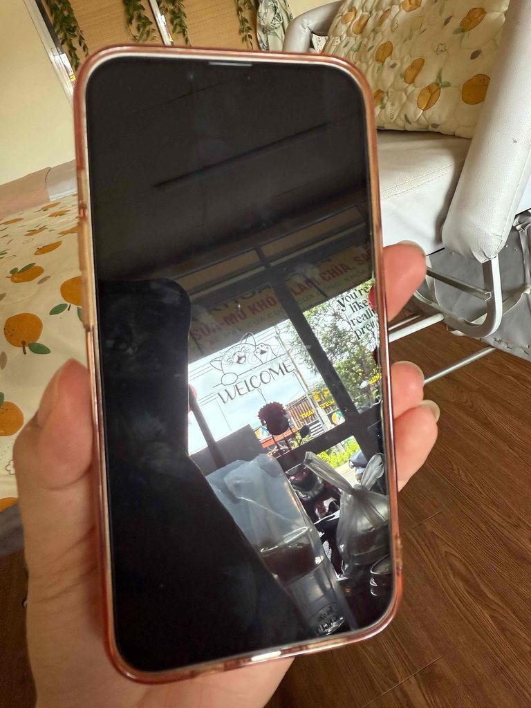 Apple iPhone 13 128GB Trắng đã thay màn. Mua bán Điện thoại tại Thành phố Vũng Tàu Bà Rịa - Vũng Tàu được đăng bởi Dora Pham hình 1