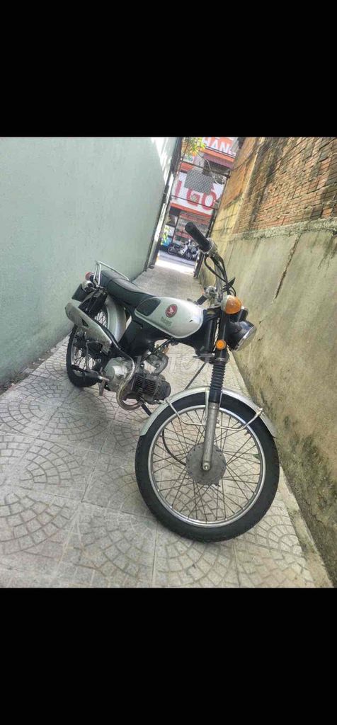 ít đi cần bán honda 68 đẹp máy êm mạnh. Mua bán Xe máy tại Quận Thanh Khê Đà Nẵng được đăng bởi Thi hình 6