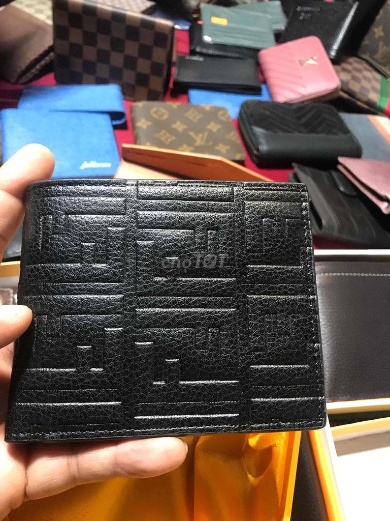 Fendi ví gập cầm về