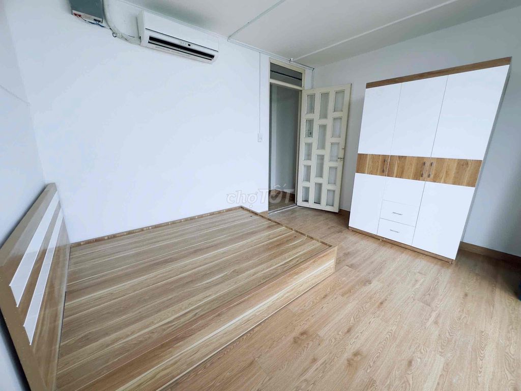 STUDIO BANCOL 50М2 - РЯДОМ С ПРОМЫШЛЕННОСТЬЮ, НЕДАЛЕКО ОТ ШКОЛ, ПРОМЫШЛЕННЫХ ПРЕДПРИЯТИЙ