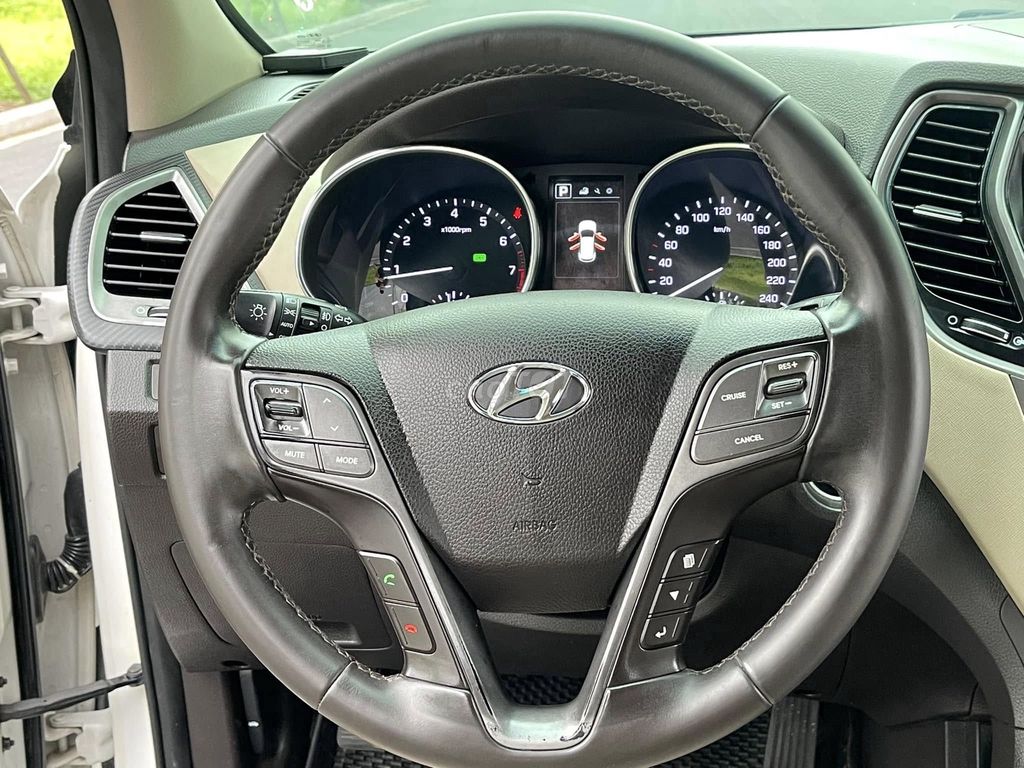 Hyundai SantaFe 2019 tiêu chuẩn 2.4L - 54,000 km.. Mua bán Ô tô tại Thành phố Thủ Đức Tp Hồ Chí Minh được đăng bởi Đức Tứ Bánh hình 10