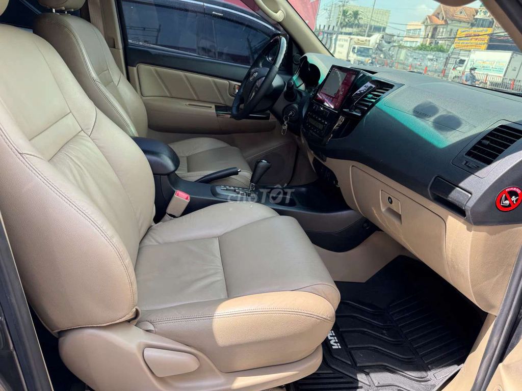 Toyota Fortuner 2016 2.7V 4X2 AT, màu xám,72000 km. Mua bán Ô tô tại Quận Bình Tân Tp Hồ Chí Minh được đăng bởi Son Do hình 11