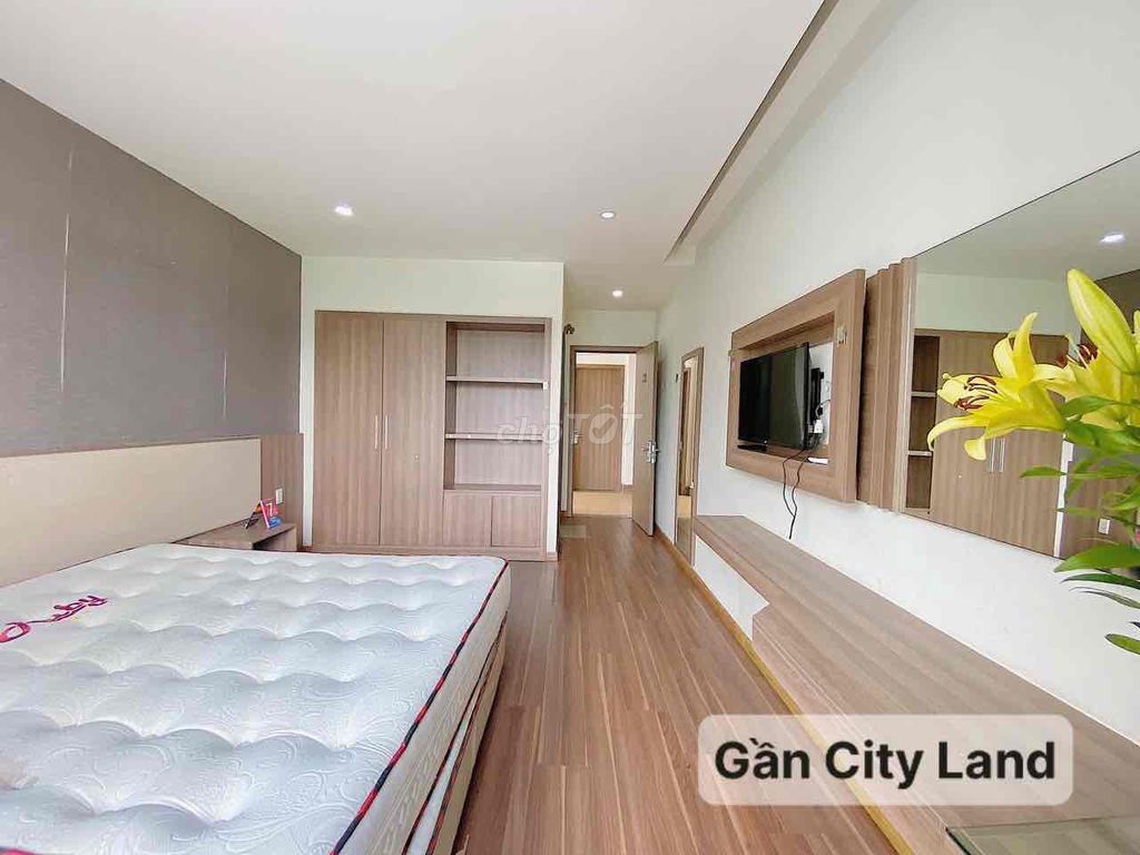 CĂN HỘ BAN CÔNG SÁT CITY LAND-CÓ BÃI XE Ô TÔ