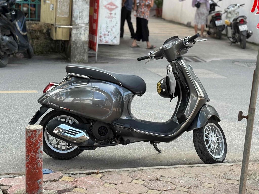 vespa sprint. Mua bán Xe máy tại Quận Hoàng Mai Hà Nội được đăng bởi Cảnh Nguyễn hình 1