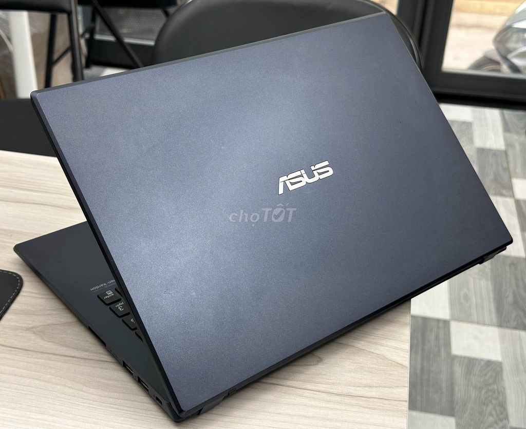 ASUS X571GT i5 9300H/8/256/1650/120hz 98%