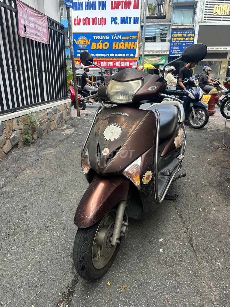 Honda Lead 110cc 2011 bs 59h1-09351