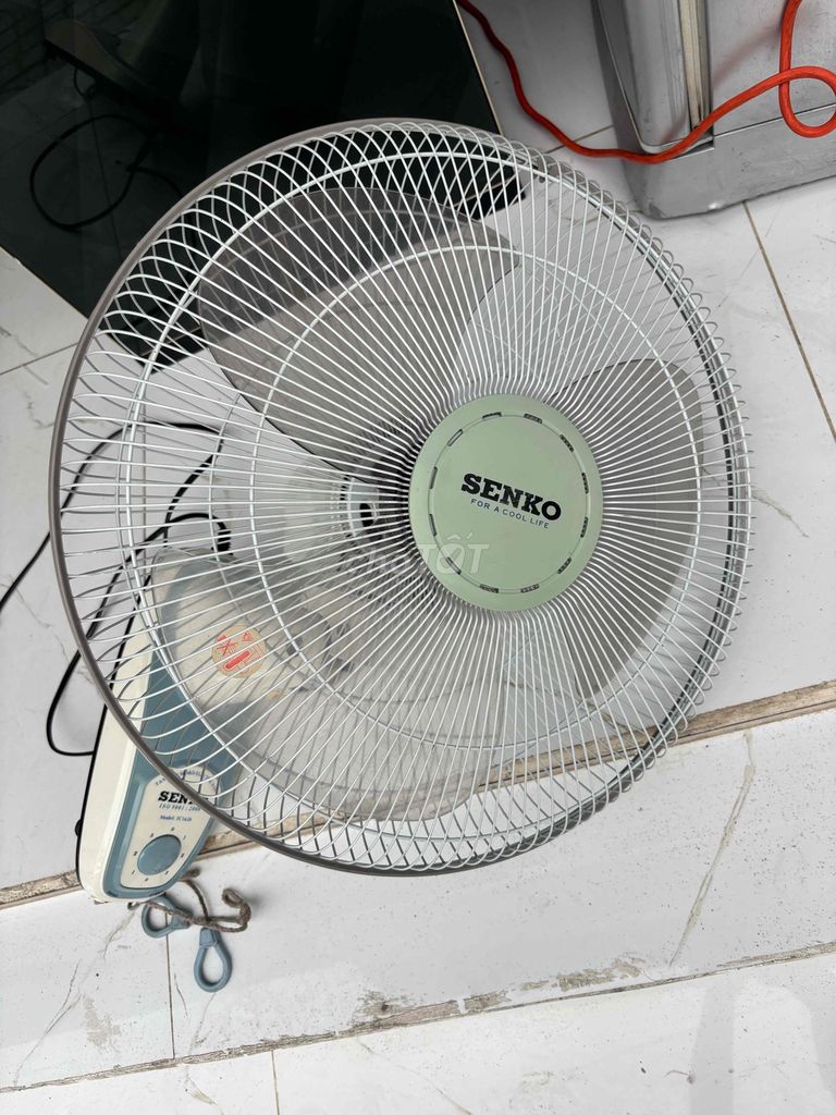 Quạt treo tường Senko TC1626 Trắng, xám 40cm. Mua bán Quạt tại Quận 12 Tp Hồ Chí Minh được đăng bởi Nguyễn Văn Hòa hình 1