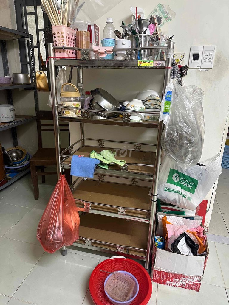 Kệ bếp Inox Qui Phúc 5 tầng Mới đẹp. Mua bán Tủ, kệ gia đình tại Quận Sơn Trà Đà Nẵng được đăng bởi Hoàng Anh hình 1