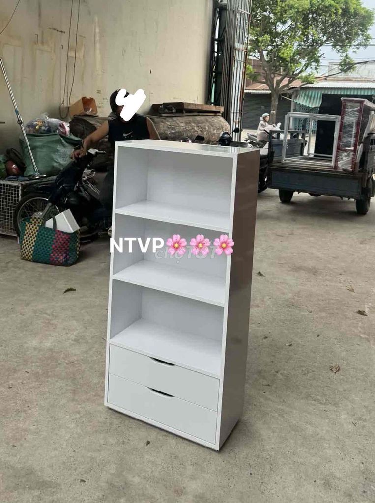 Kệ trang trí Gỗ MDF Nhiều Tầng. Mua bán Tủ, kệ gia đình tại Huyện Hóc Môn Tp Hồ Chí Minh được đăng bởi ĐỒ NỘI THẤT VĂN PHÒNG GIÁ XƯỞNG hình 1