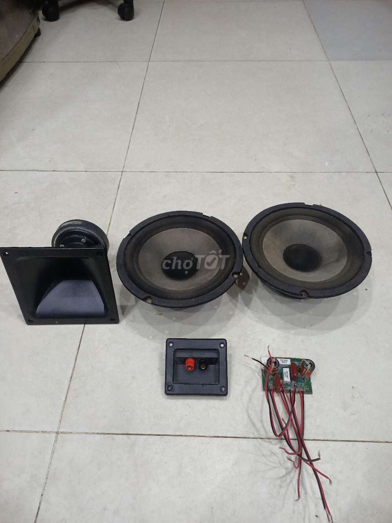 Linh kiện bộ loa tháo thùng nguyên rin. Mua bán Tivi, Âm thanh tại Quận Cẩm Lệ Đà Nẵng được đăng bởi Hoàng Tôn hình 1