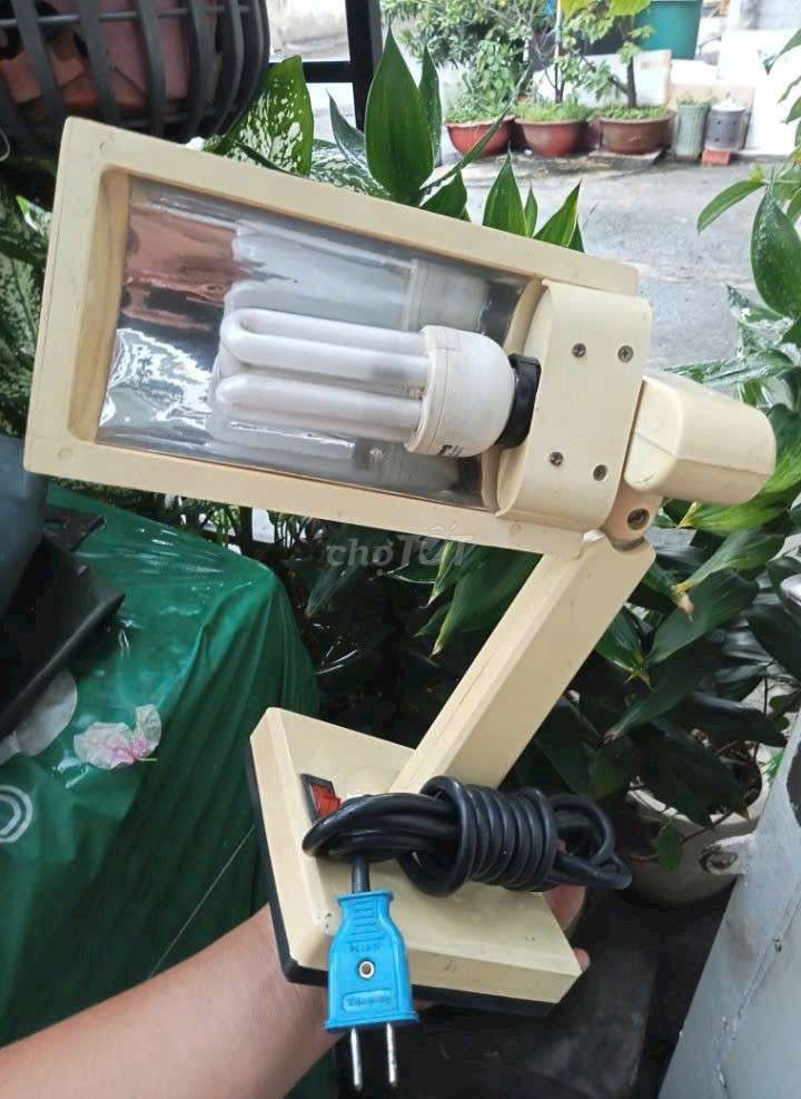 Đèn bàn Kem đã qua sử dụng. Mua bán Đèn tại Quận Bình Tân Tp Hồ Chí Minh được đăng bởi MUA GỌI NHÉ CÁM ƠN hình 1