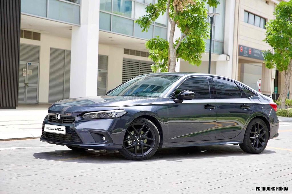CIVIC RS SENSING 2024 SIÊU LƯỚT, ODO: MỚI 15.000KM. Mua bán Ô tô tại Quận 10 Tp Hồ Chí Minh được đăng bởi PC Trương hình 5
