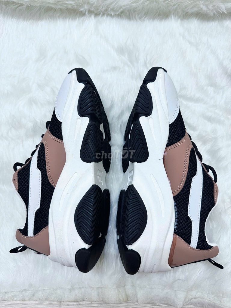 Giày xuất Mỹ - Steve Madden (New-giá store 3tr). Mua bán Giày dép tại Quận Tân Bình Tp Hồ Chí Minh được đăng bởi Bùi Chí Thức hình 2