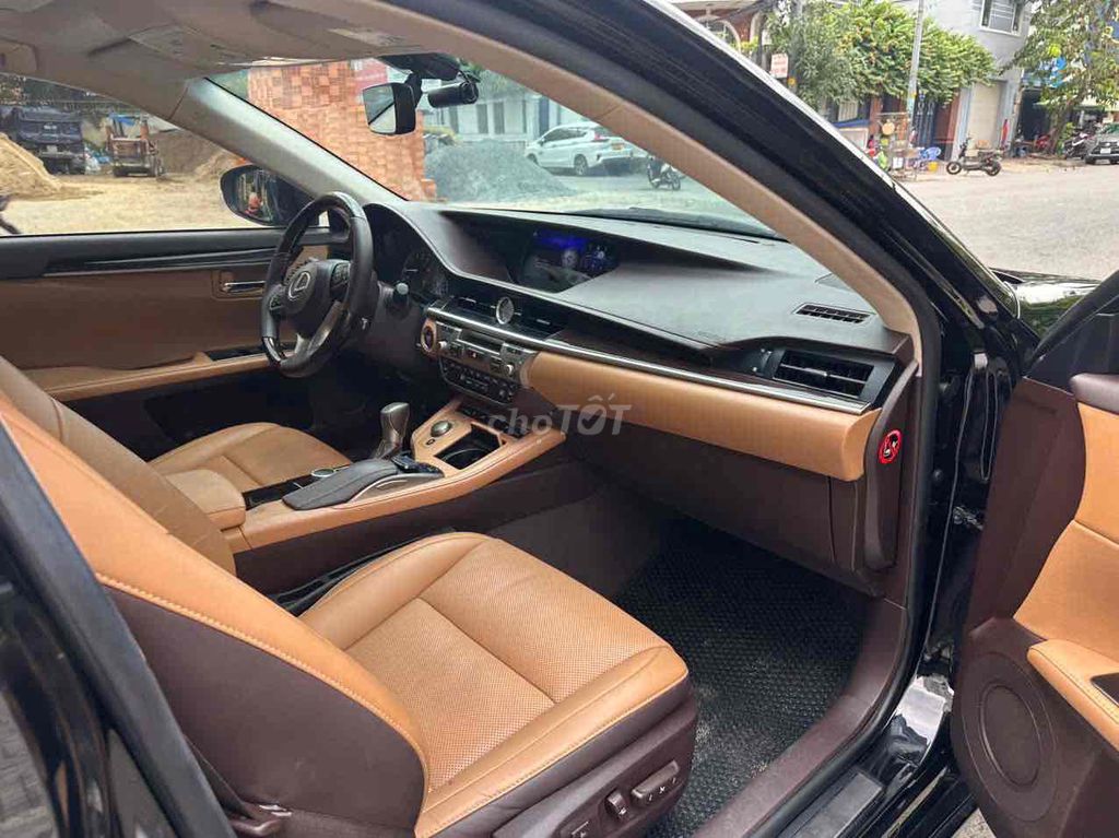 Lexus ES 250 2017 67000 km. Mua bán Ô tô tại Quận 7 Tp Hồ Chí Minh được đăng bởi auto thanh tâm  hình 6
