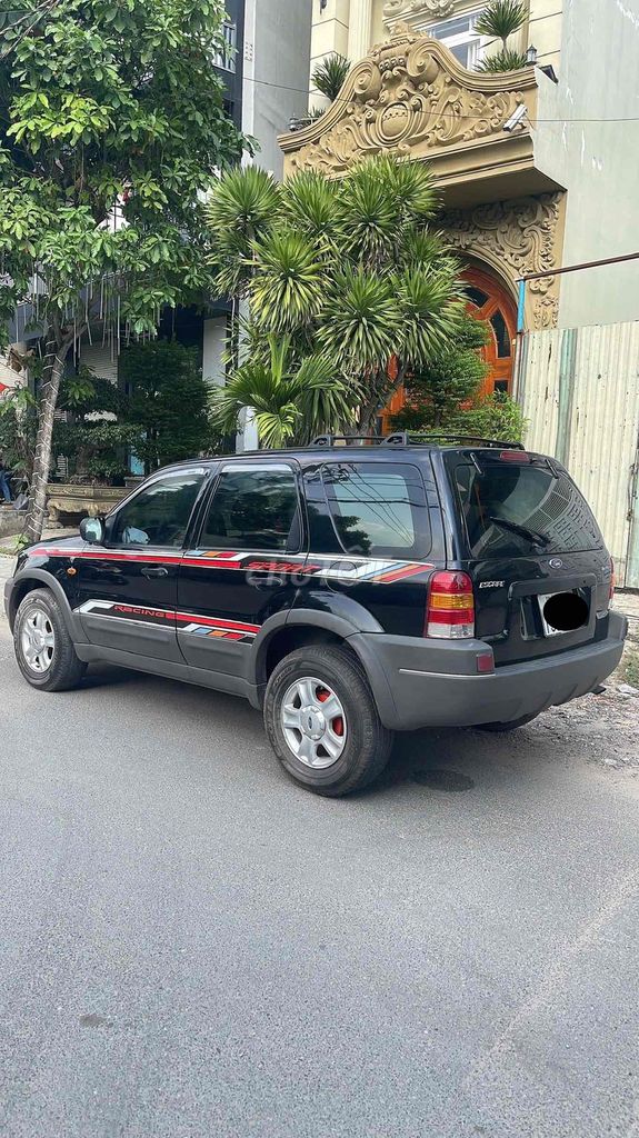 Ford Escape 2004 xe còn rất mới