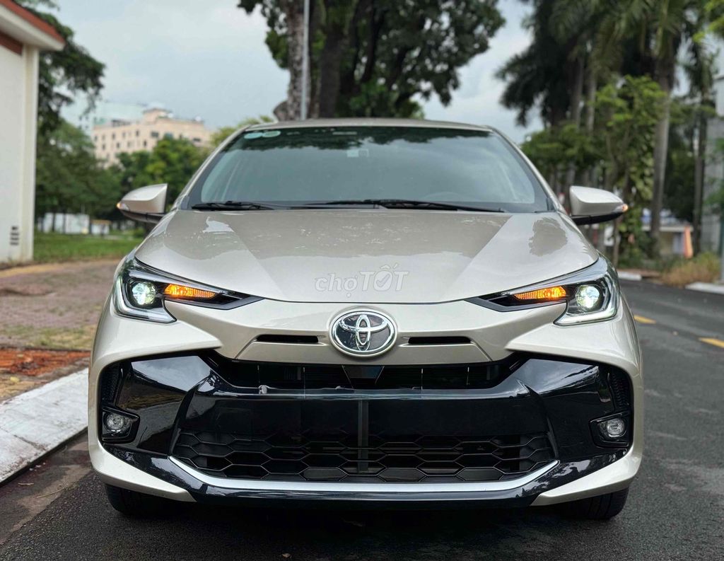 Vios E CVT 2025 sơn zin 99% zin ko lỗi đúng odo