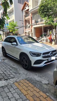 Cần bán GLC 300 4Matic Tên công ty XHĐ. Mua bán Ô tô tại Quận 4 Tp Hồ Chí Minh được đăng bởi tuấn