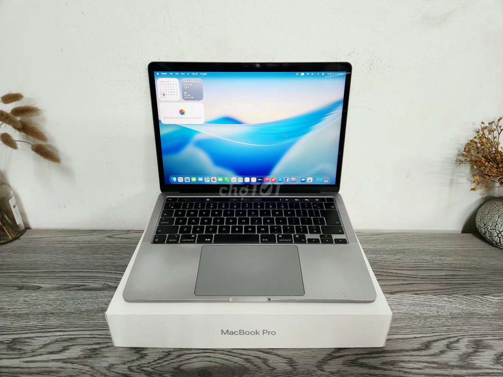 Apple MacBook Pro M1 13.3 inch 8GB/256GB Xám. Mua bán Laptop tại Quận Đống Đa Hà Nội được đăng bởi Cửa hàng công nghệ Brostore hình 1