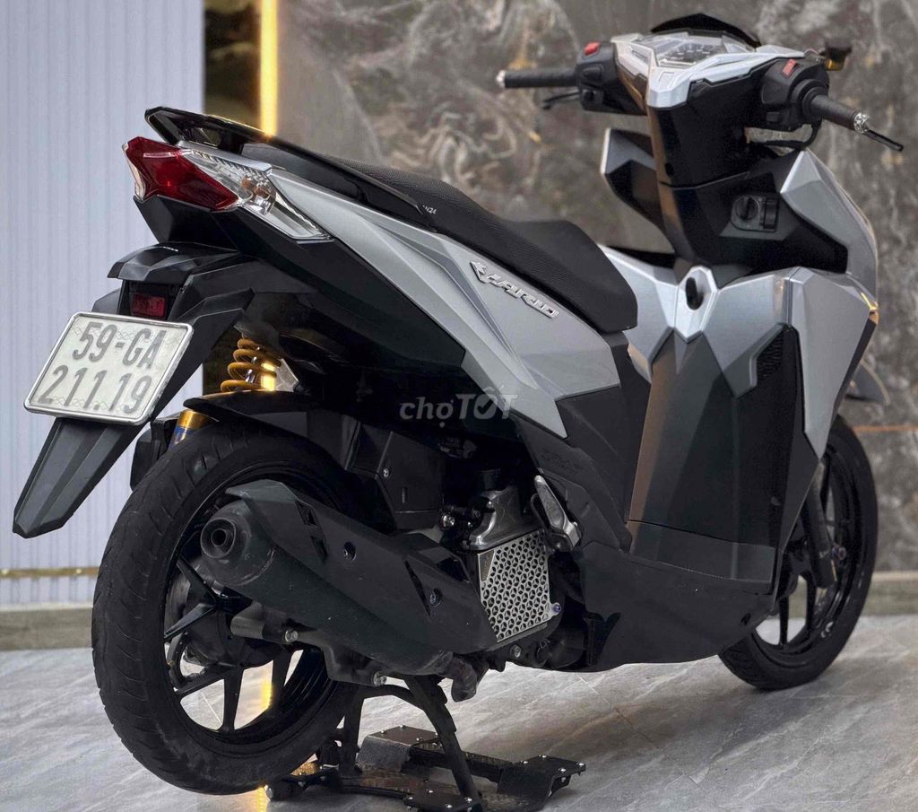 Honda Click Thái 125 Bạc Đen. Mua bán Xe máy tại Quận Bình Tân Tp Hồ Chí Minh được đăng bởi Trường Giang hình 4