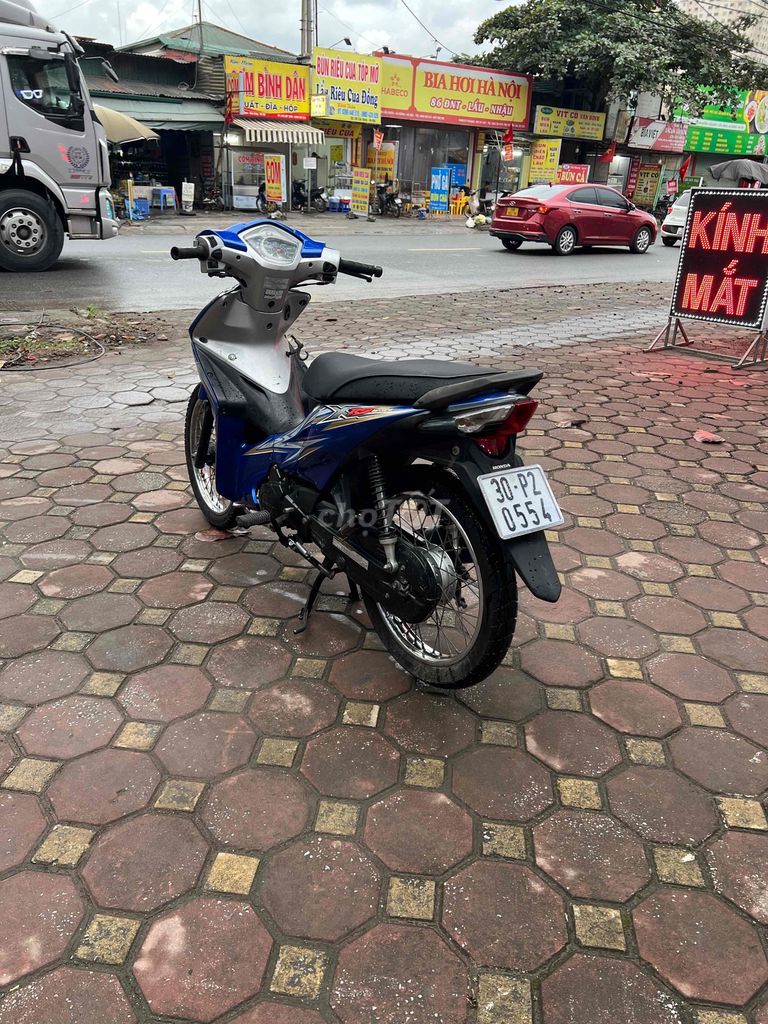 Honda Wave RSX 110 Xanh dương. Mua bán Xe máy tại Huyện Thanh Trì Hà Nội được đăng bởi Phạm Ngọc Duy hình 6