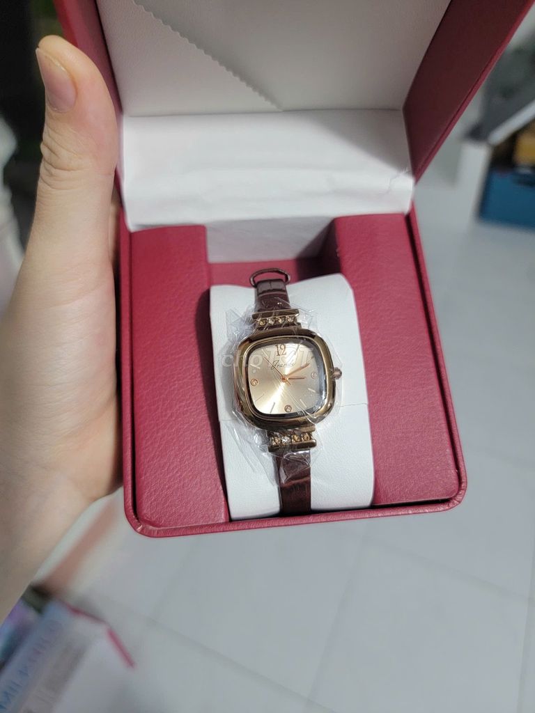 Đồng hồ đeo tay WADO Nữ Dây da. Mua bán Đồng hồ tại Quận Cái Răng Cần Thơ được đăng bởi Bạch Huê hình 1