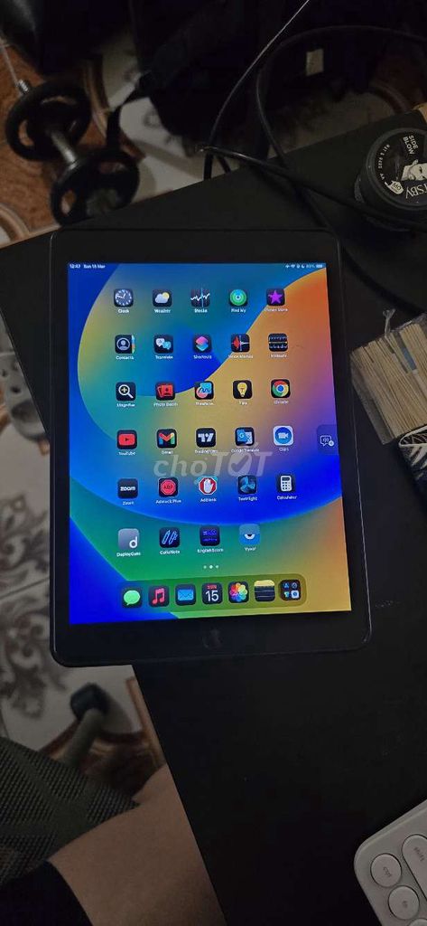 Apple iPad Gen 9 Đen Đã sử dụng. Mua bán Máy tính bảng tại Quận Hoàng Mai Hà Nội được đăng bởi bình hình 1