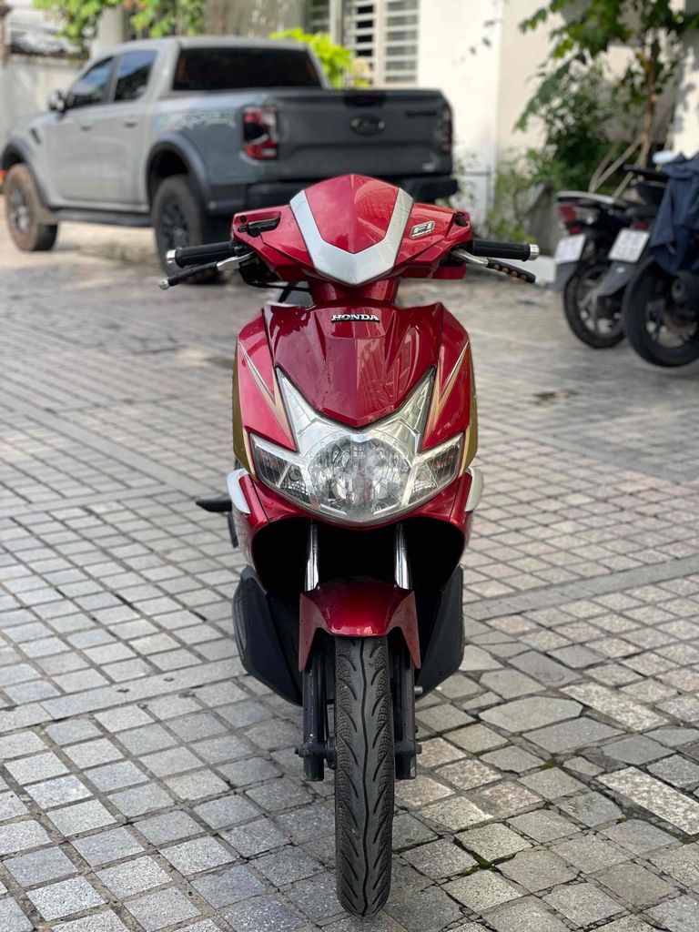 Air Blade Fi 2010 khoá Smatkey trả 8tr9 nhận xe. Mua bán Xe máy tại Quận 7 Tp Hồ Chí Minh được đăng bởi Dương Đạt hình 9