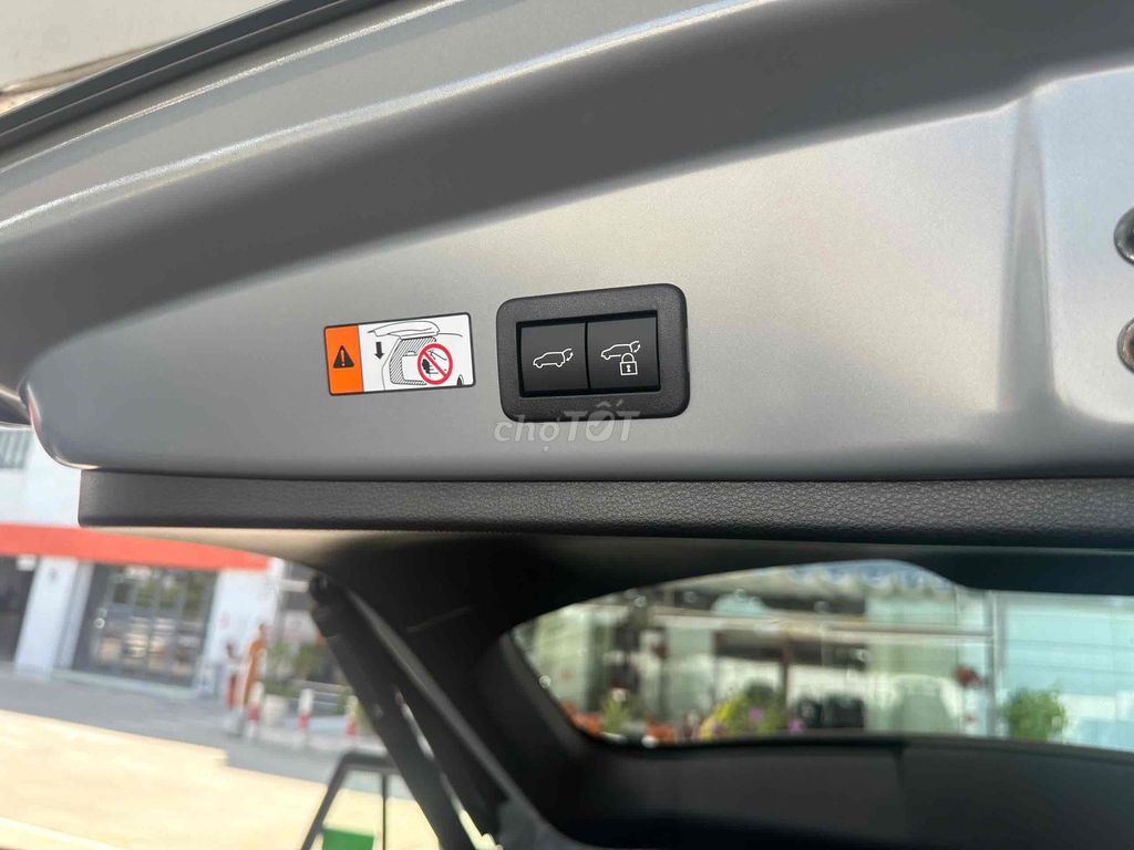 Toyota Cross Hybrid 2025 tặng 50% trước bạ. Mua bán Ô tô tại Huyện Bình Chánh Tp Hồ Chí Minh được đăng bởi PHƯỚC LỚN TOYOTA hình 6