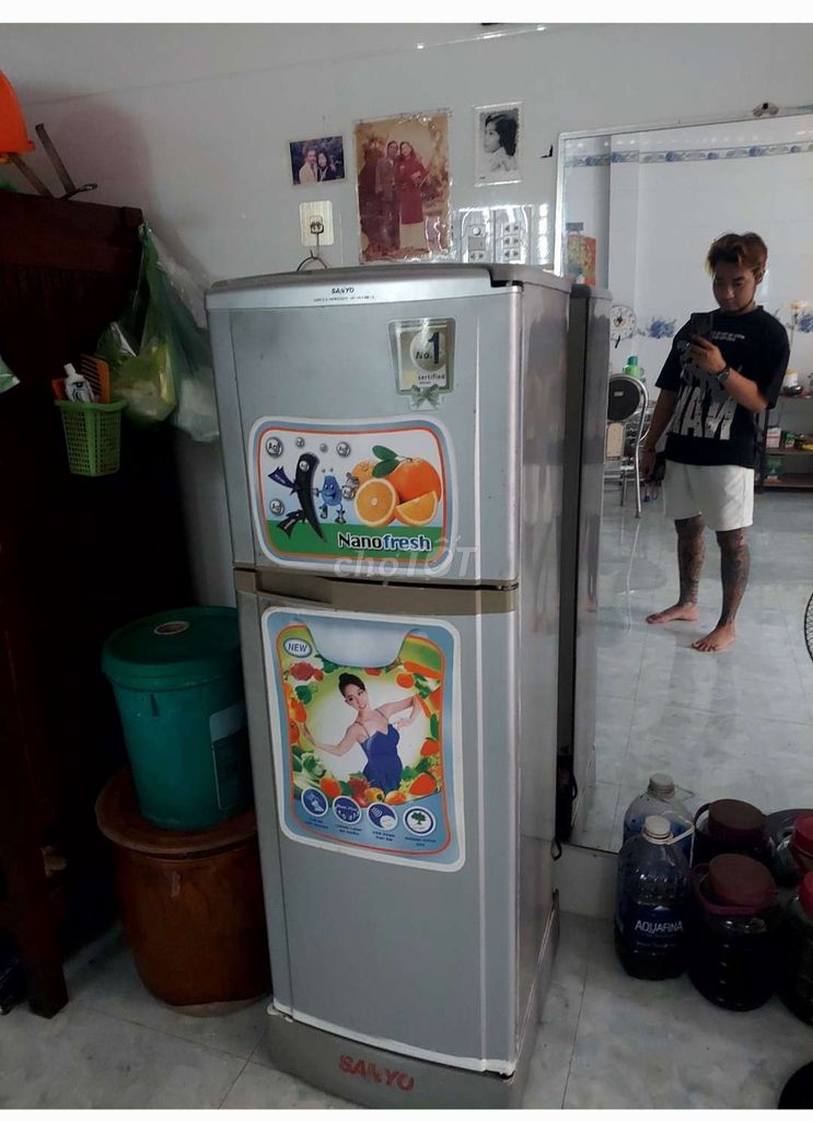 Tủ lạnh Sanyo 2 cánh Xám. Mua bán Tủ lạnh tại Huyện Chợ Gạo Tiền Giang được đăng bởi Nhơn Nguyễn hình 1