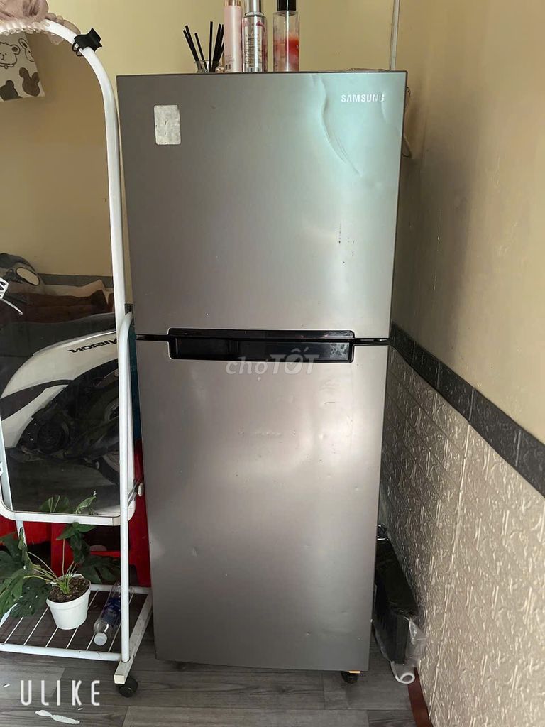 Tủ lạnh Samsung RT19M300BGS Bạc. Mua bán Tủ lạnh tại Quận Gò Vấp Tp Hồ Chí Minh được đăng bởi Nguyễn Thảo Xuân hình 1
