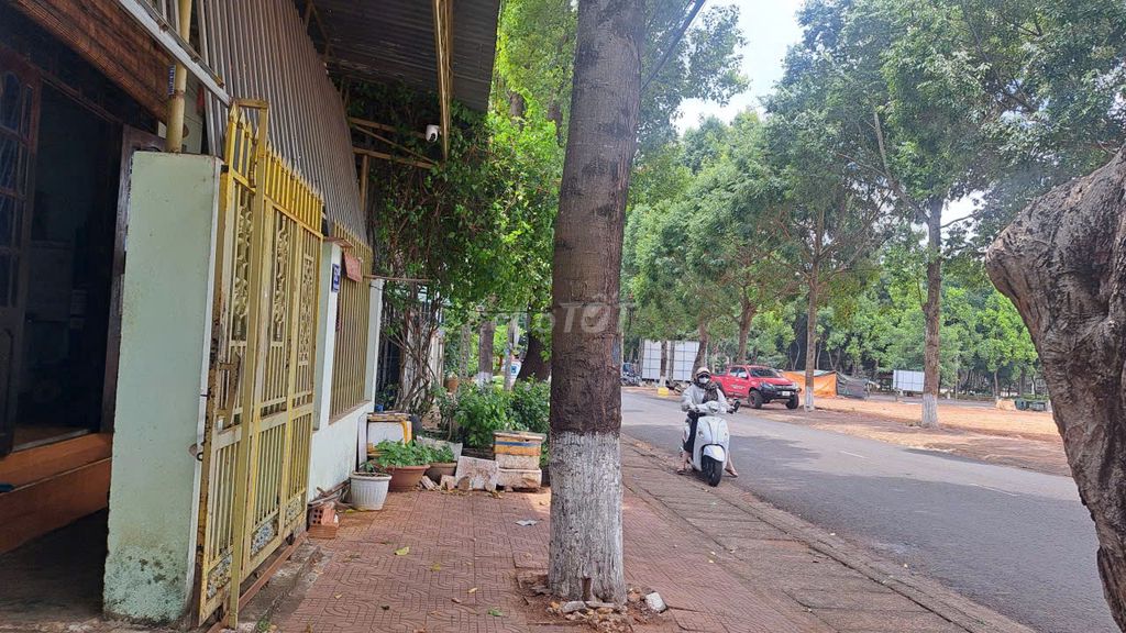 CHO THUÊ PHÒNG TRỌ GIÁ RẺ NGAY TRUNG TÂM TT CHƯ SÊ