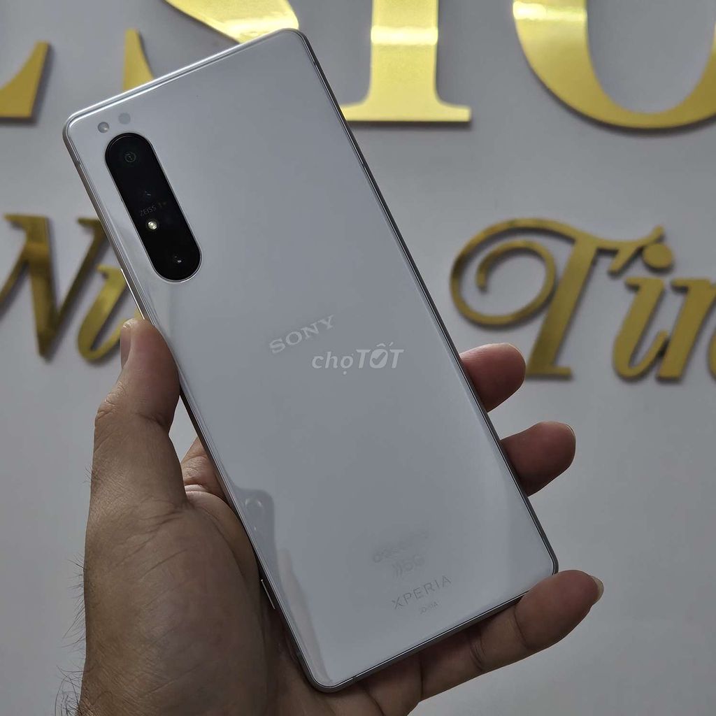 Sony Xperia 1 Mark 2 128GB Bạc. Mua bán Điện thoại tại Quận Thanh Khê Đà Nẵng được đăng bởi Cửa hàng Zinphones  hình 1