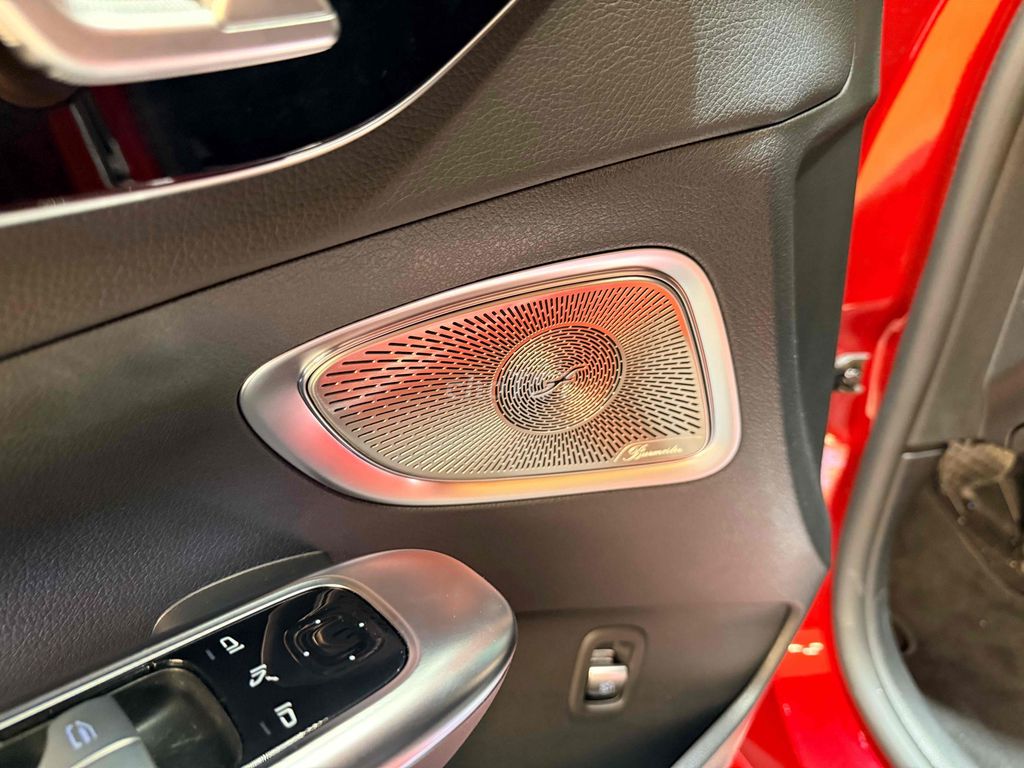 Mercedes-Benz C200 Avantgarde Plus 2023 Đỏ. Mua bán Ô tô tại Quận 7 Tp Hồ Chí Minh được đăng bởi Lâm Hoàng  hình 7