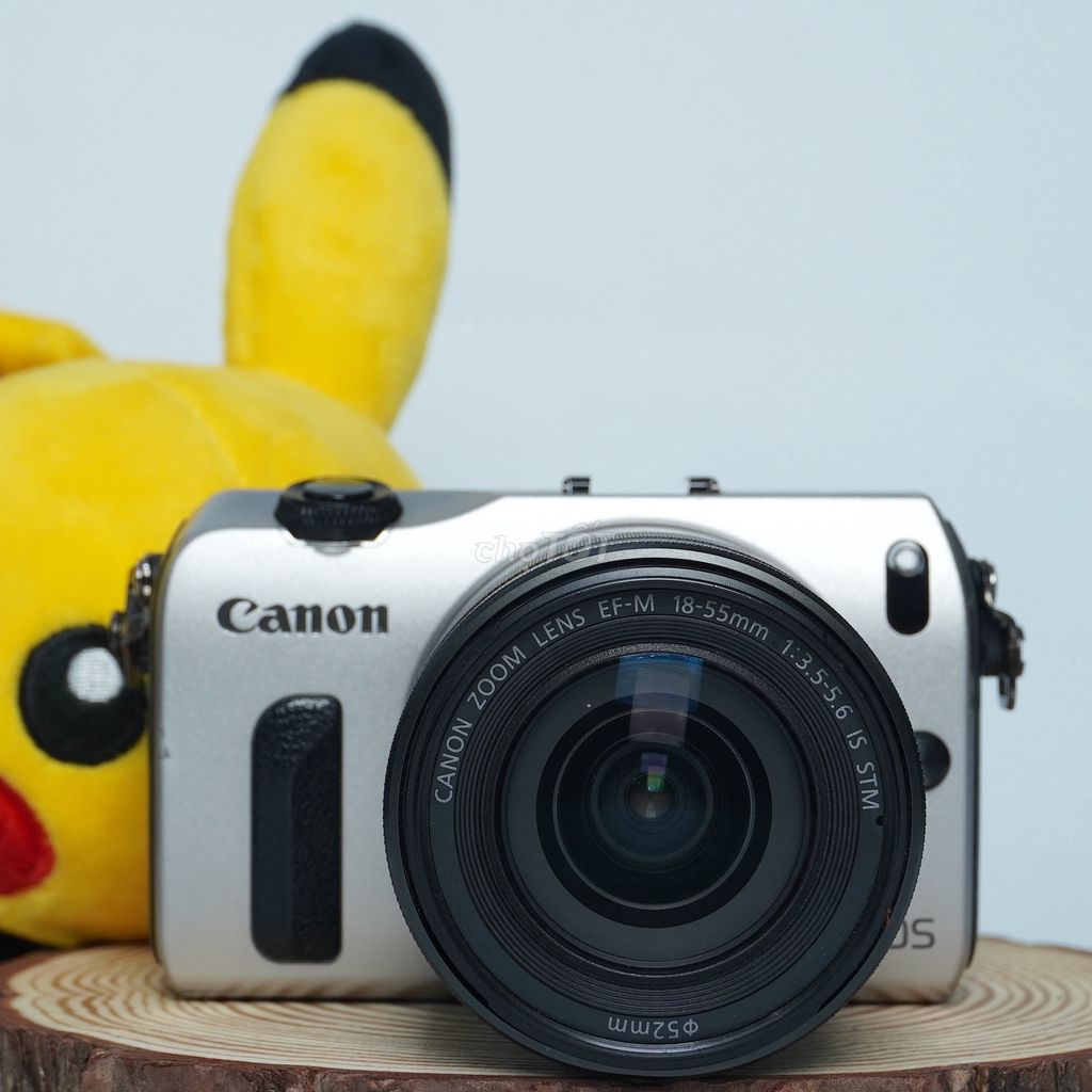 Canon EOS M + 18-55