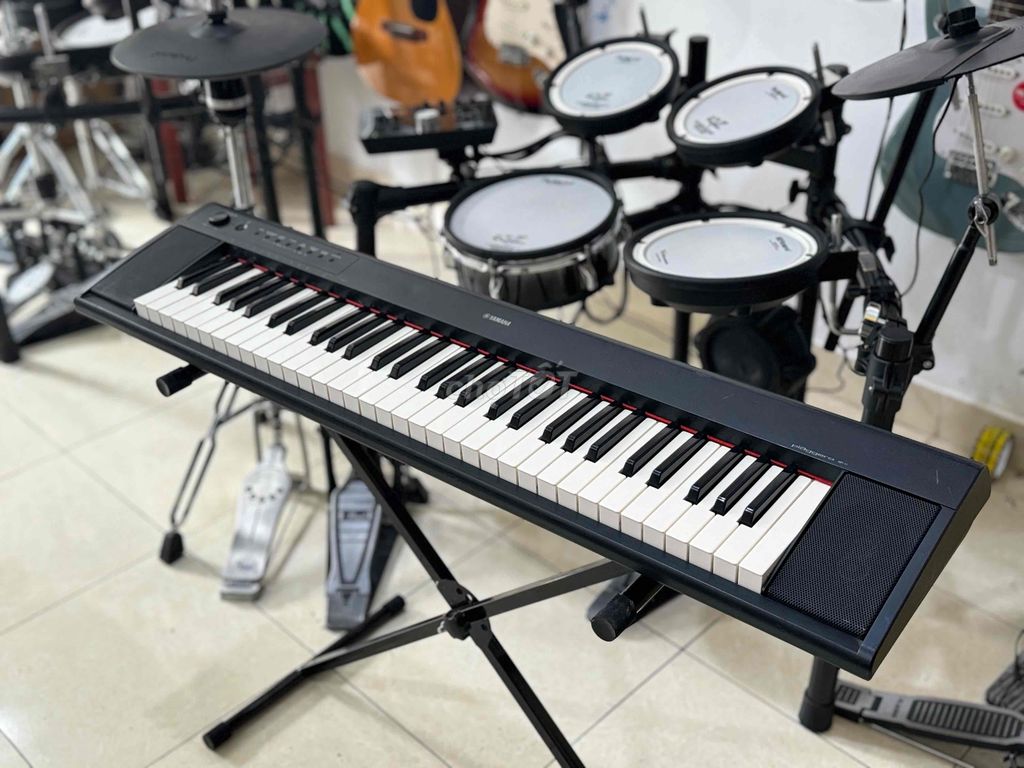 Đàn piano Yamaha np11 kèm pedal