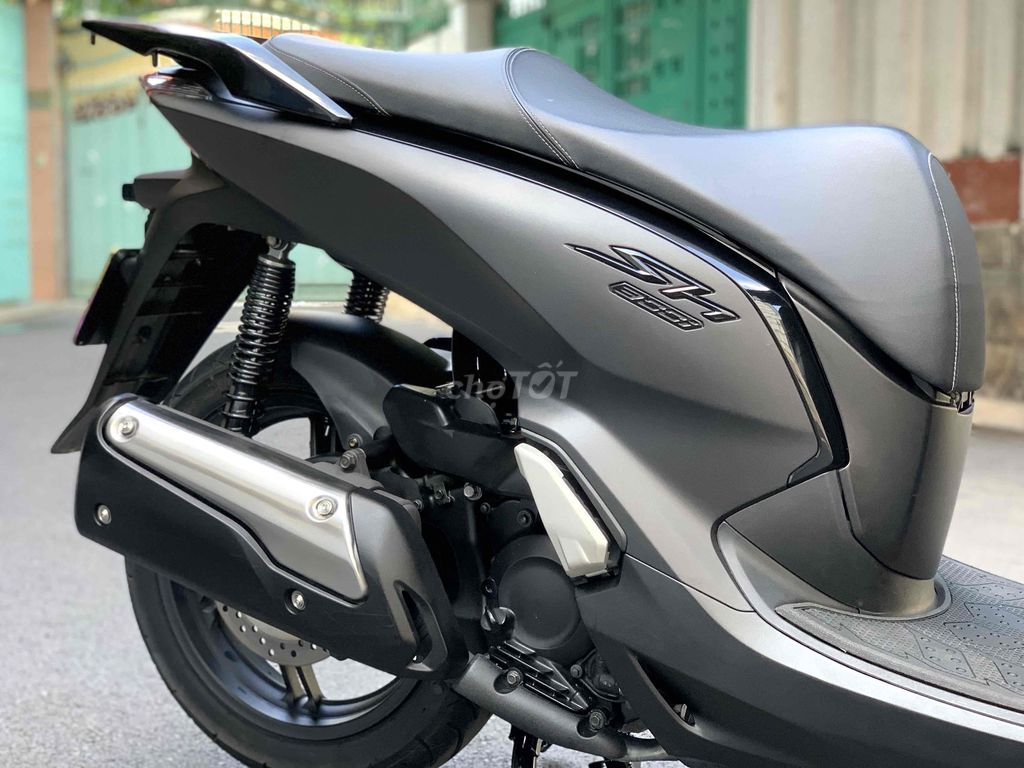 Sh300 đen sporty nhập Ý máy móc nguyên rin êm đẹp. Mua bán Xe máy tại Quận Phú Nhuận Tp Hồ Chí Minh được đăng bởi Cungsport hình 6