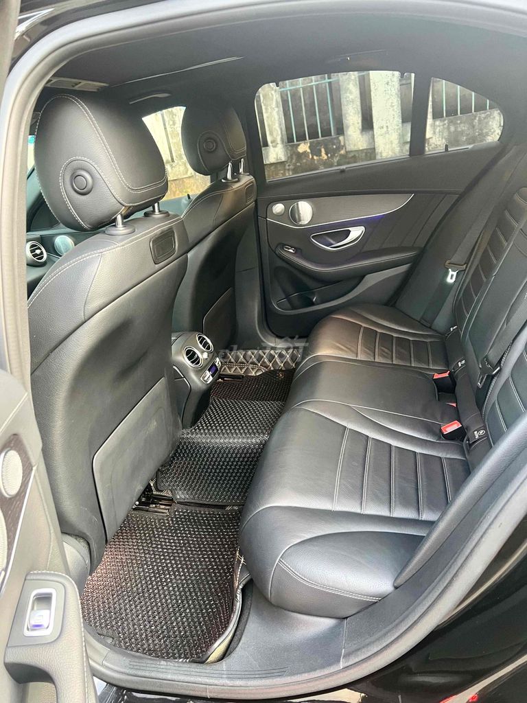 Mercedes Benz C Class 2019 C 300 AMG - 93000 km. Mua bán Ô tô tại Huyện Bù Đăng Bình Phước được đăng bởi nguyễn văn tiến hình 14