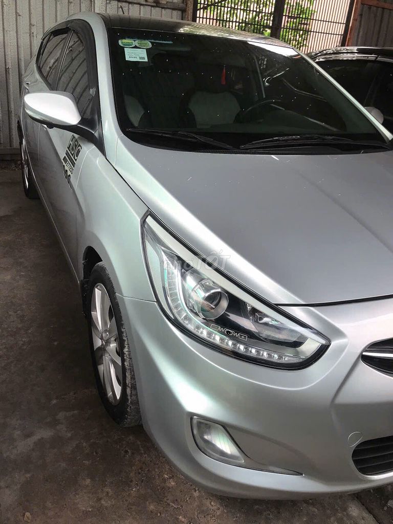 Bán Hyundai Accent 2015 Blue xe nhập AT nguyên zin