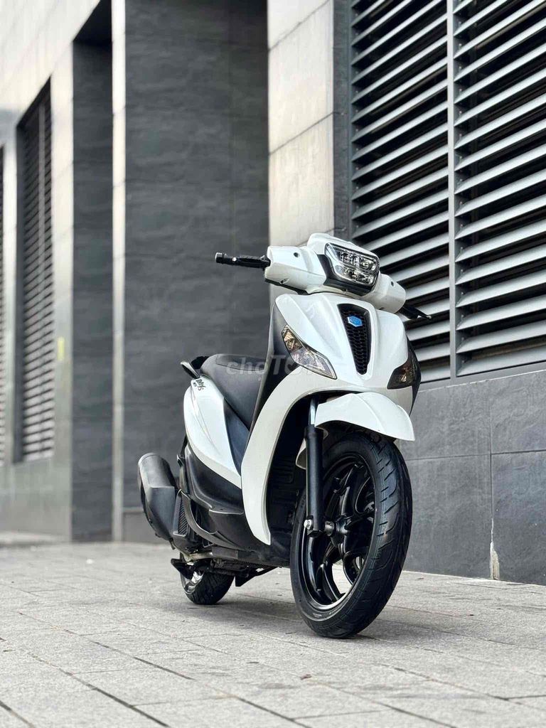 Piaggio Medley 150 ABS 2023. Mua bán Xe máy tại Quận Cầu Giấy Hà Nội được đăng bởi Tuấn Việt Motor hình 5