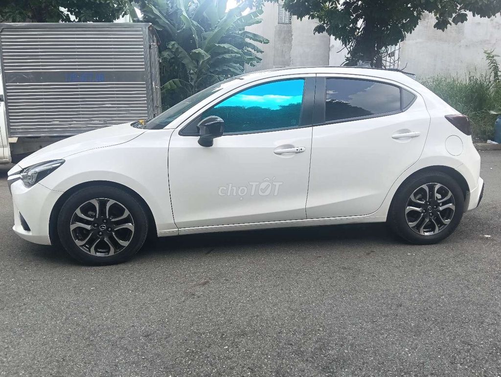 Bán Mazda2 2016 1.5 AT Hatchback Xe Đẹp Sẵn Dùng. Mua bán Ô tô tại Thành phố Biên Hòa Đồng Nai được đăng bởi Trieu Nguyen hình 2