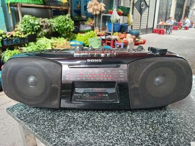 Sony CFS-B5S MK2 Cassette Record/Radio FM/MW/SW1/2. Mua bán Tivi, Âm thanh tại Quận 10 Tp Hồ Chí Minh được đăng bởi Old Chilli Second Hand Shop