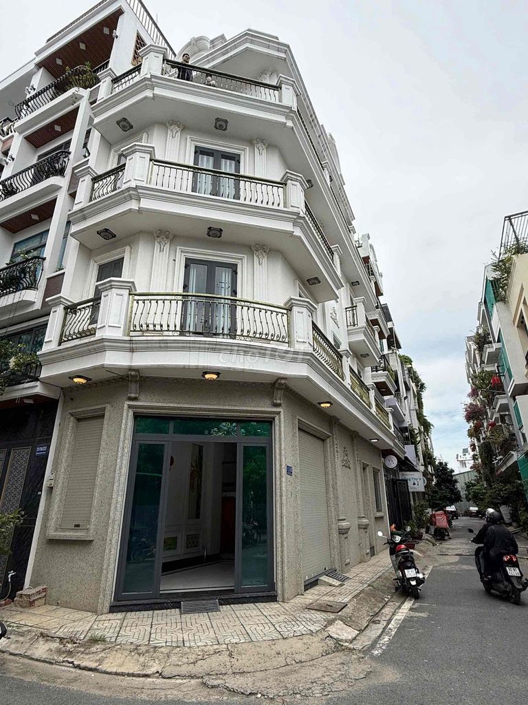 Cho thuê nhà 12 triệu 4 phòng ngủ 5 vệ sinh đường 6m thông