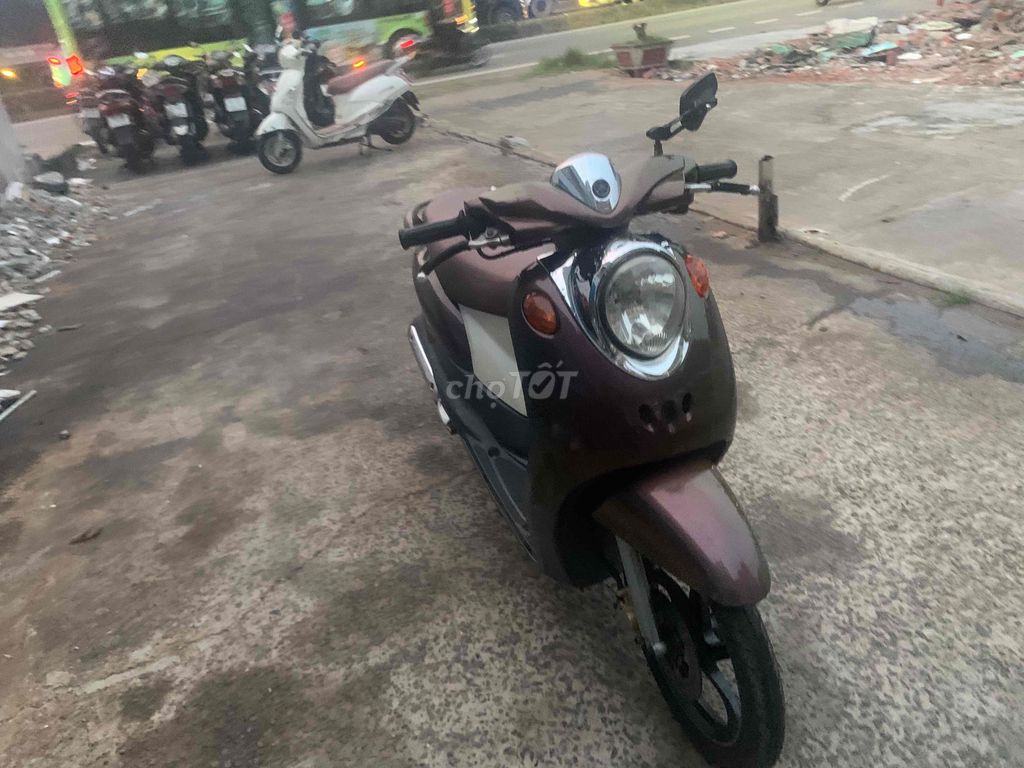 Yamaha Mio Nâu, Trắng Xe tay ga