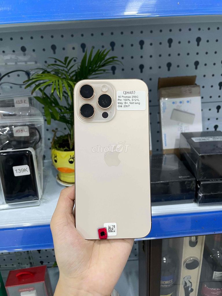 iPhone 16 Pro Max 256GB LL/A, màu Sa mạc. Mua bán Điện thoại tại Huyện Hóc Môn Tp Hồ Chí Minh được đăng bởi Luân Hoài hình 1