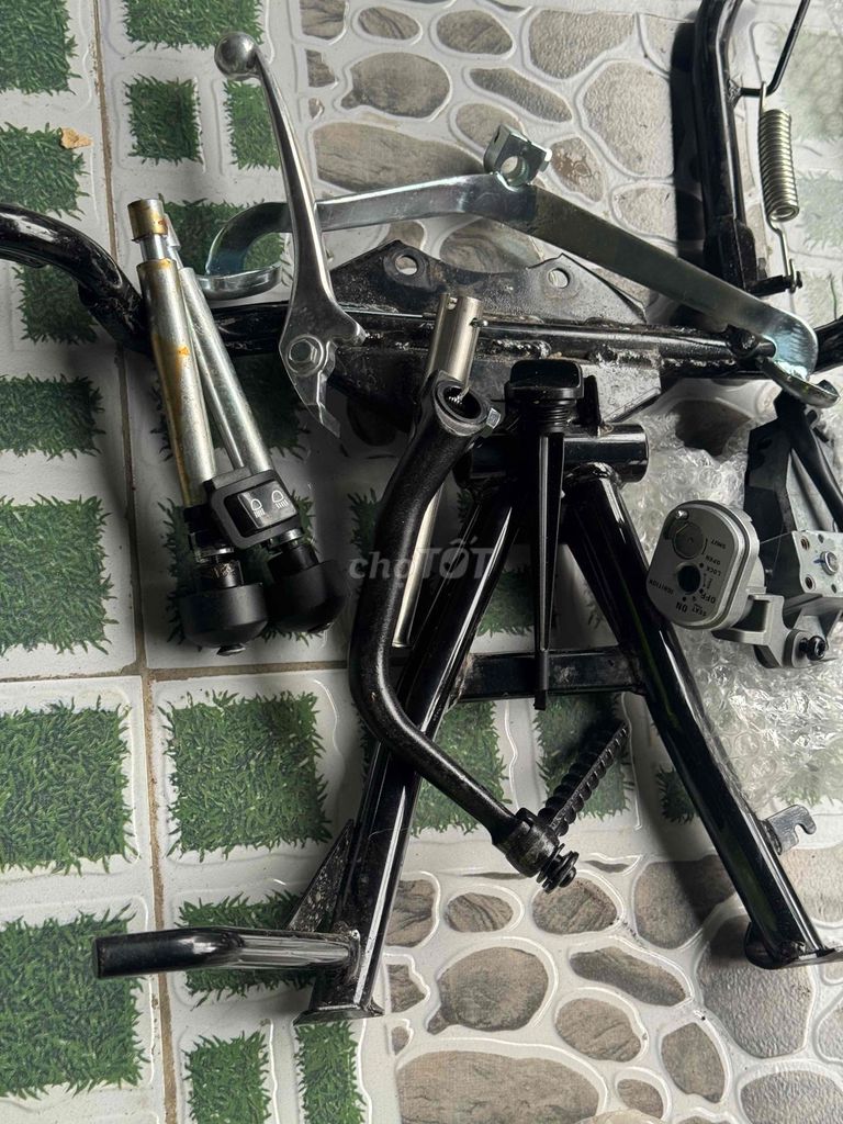 mình cần bán mấy món đồ fulel tháo xe nguyên zin. Mua bán Xe máy tại Thành phố Thuận An Bình Dương được đăng bởi Thương hình 3