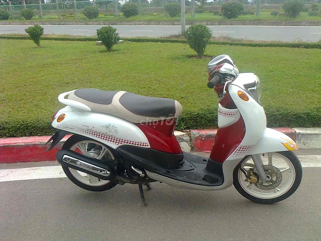 Yamaha Mio Classico женский красно-белый